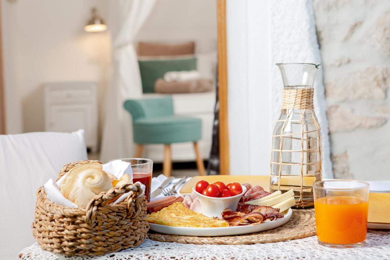 La Casa Di Memmi Suites & Rooms Санта Тереза Галура Екстериор снимка
