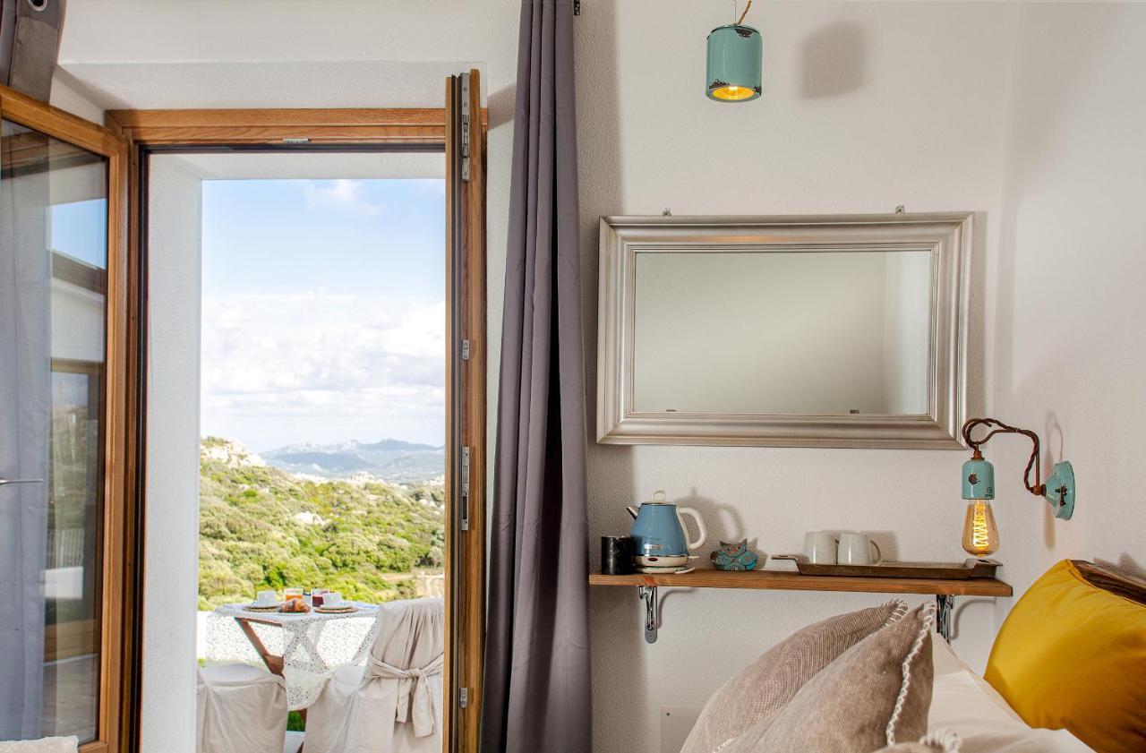 La Casa Di Memmi Suites & Rooms Санта Тереза Галура Екстериор снимка
