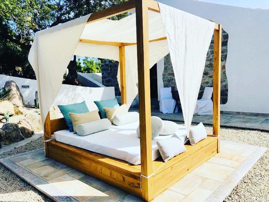 La Casa Di Memmi Suites & Rooms Санта Тереза Галура Екстериор снимка